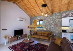 Villa SERENYA