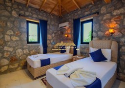 Villa SERENYA