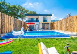 Villa MYSTA