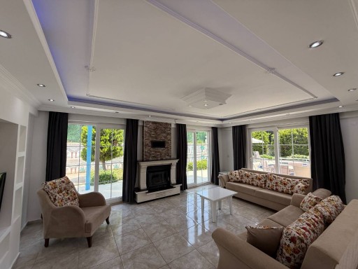 Villa ZENORA
